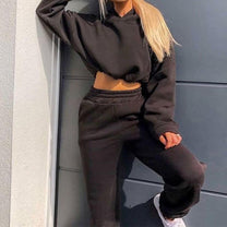 Women&#39;s 2-Piece Tracksuit With High-Waisted Pants And Jacket