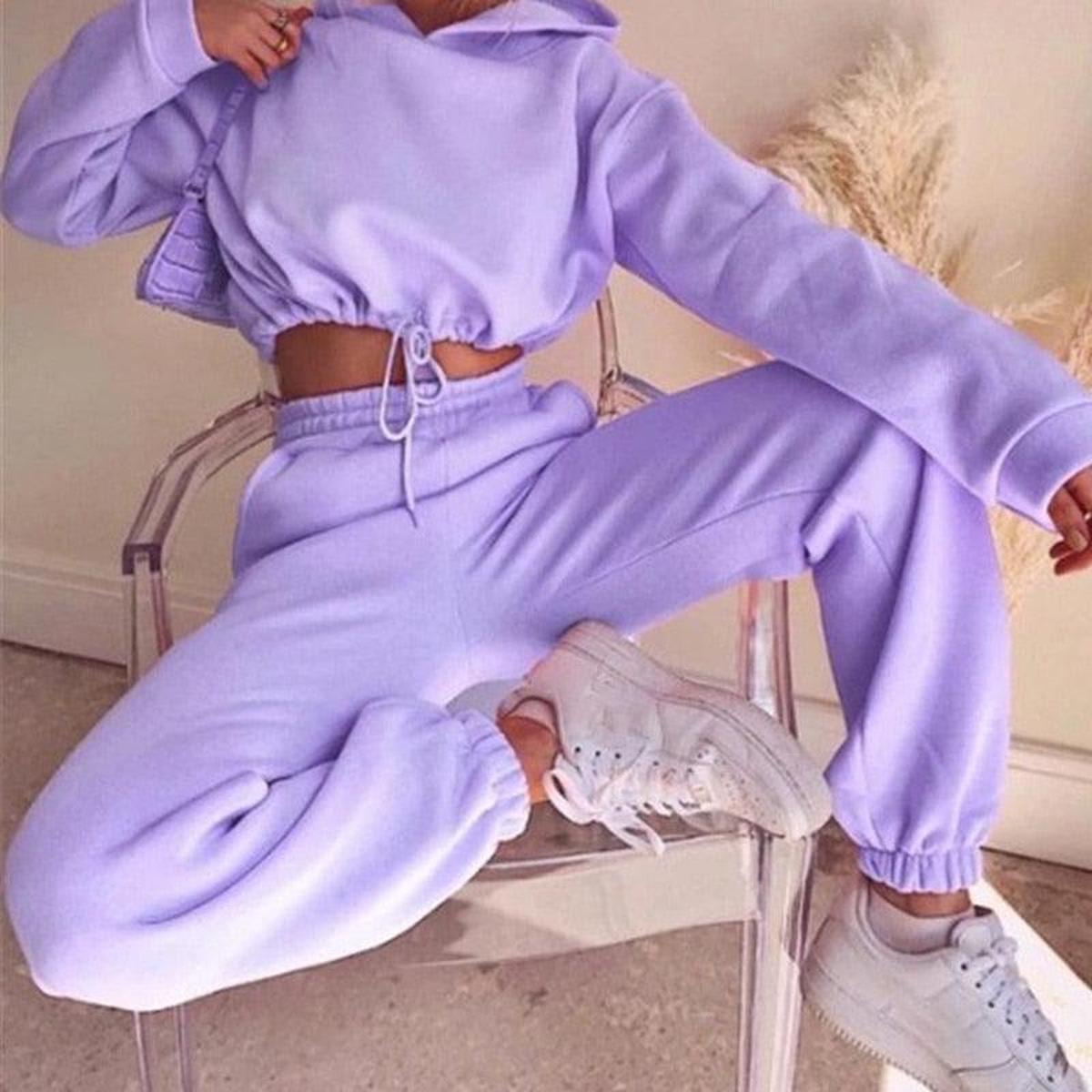 Women&#39;s 2-Piece Tracksuit With High-Waisted Pants And Jacket