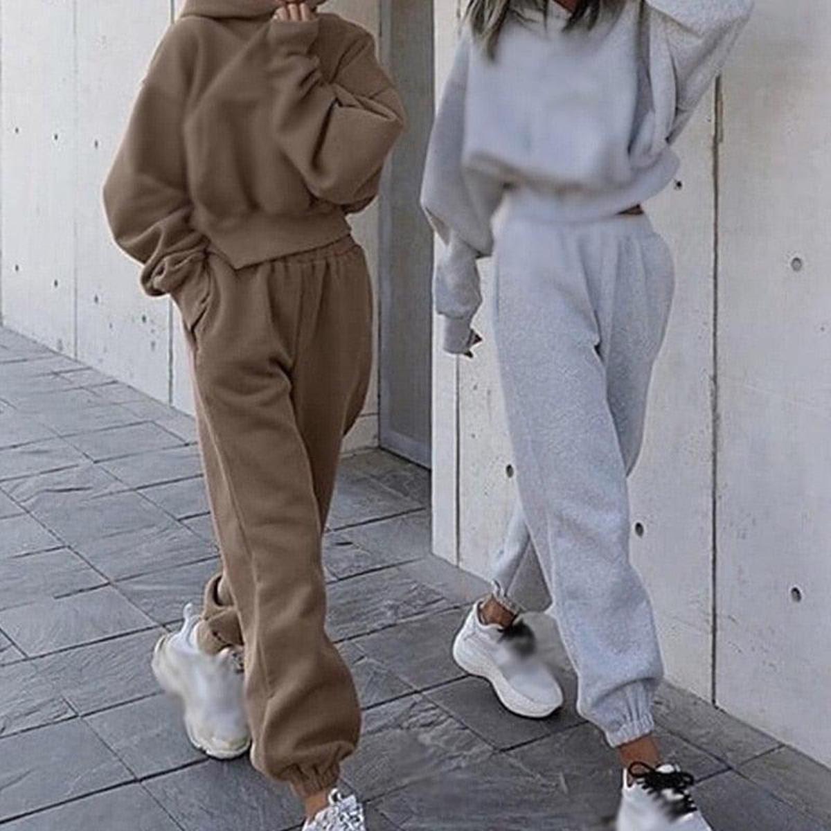 Women&#39;s 2-Piece Tracksuit With High-Waisted Pants And Jacket
