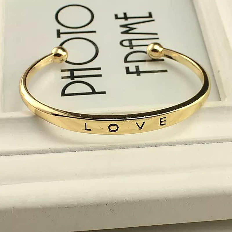 Women&#39;s Adjustable Elegant Bracelet