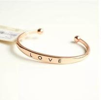 Women&#39;s Adjustable Elegant Bracelet