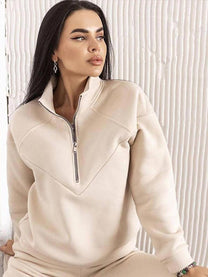 Women&#39;s Athletic Tracksuit With Elastic Waistband And Zippered Pockets
