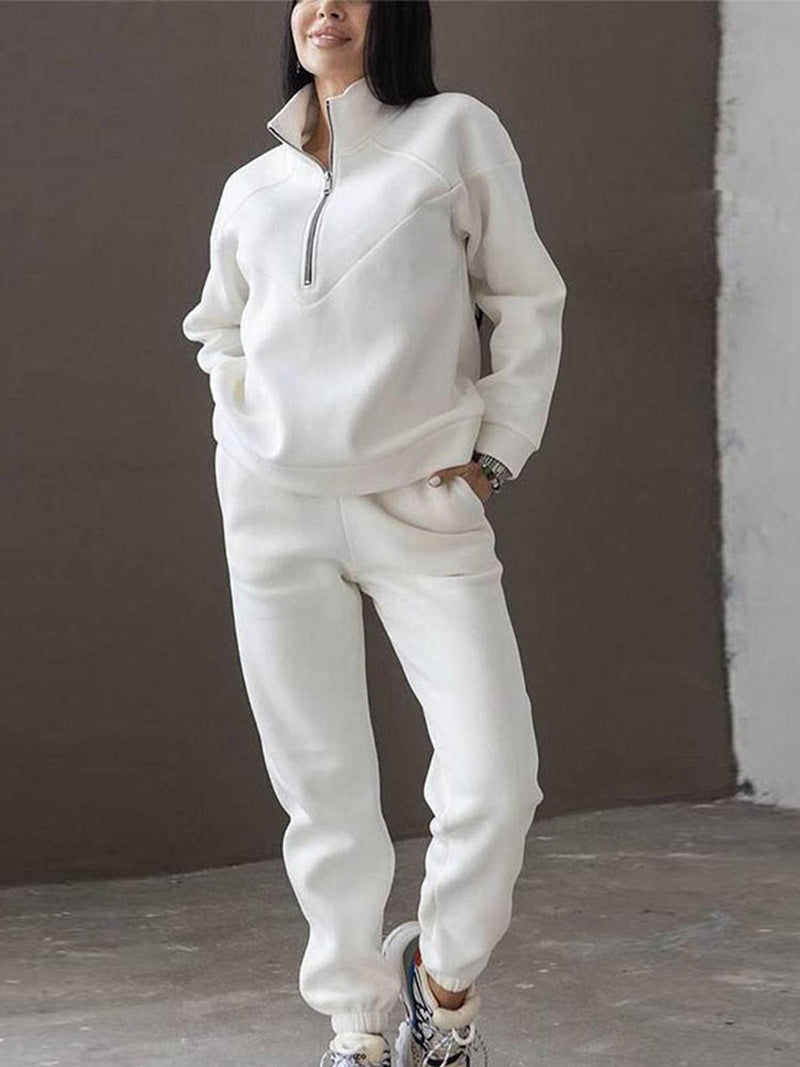 Women&#39;s Athletic Tracksuit With Elastic Waistband And Zippered Pockets