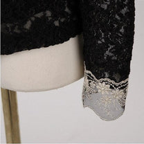Women&#39;s Blouse With Autumn Embroidery And Lace Appliqués