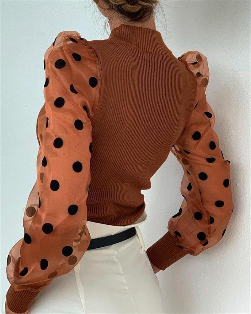 Women&#39;s Blouse With Pull-On Closure
