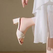 Women&#39;s Bow Detail High Heel Pumps