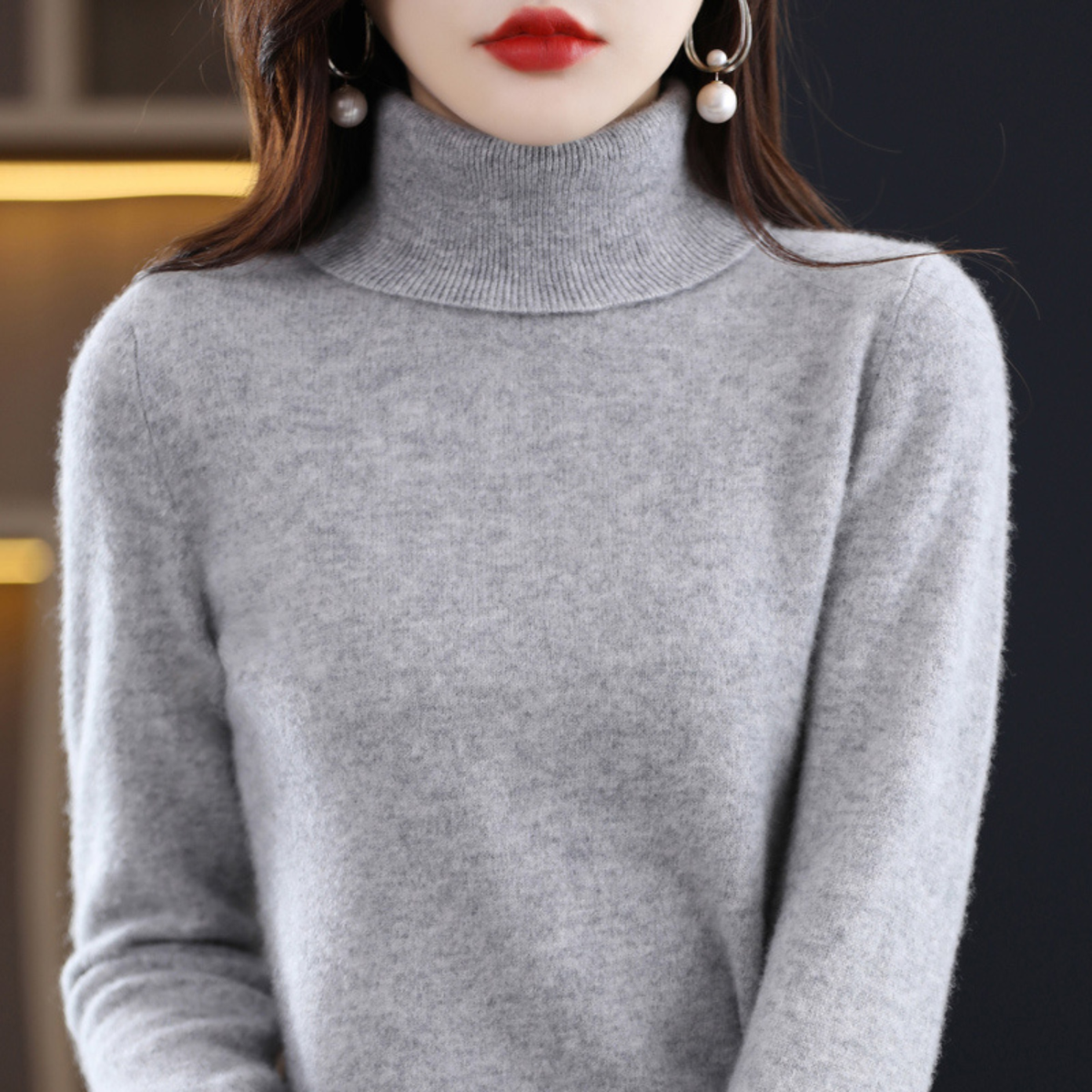 Women&#39;s Cashmere Turtleneck Sweater