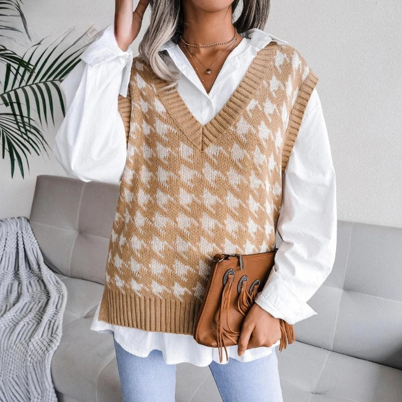 Women&#39;s Checkered Sleeveless Vest Top for Layering