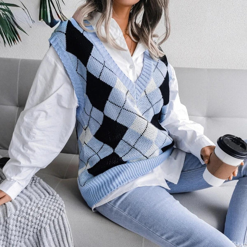 Women&#39;s Checkered Sleeveless Vest Top for Layering