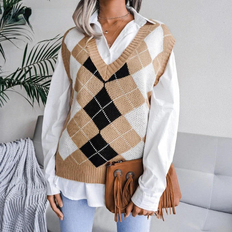 Women&#39;s Checkered Sleeveless Vest Top for Layering