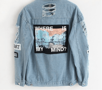 Women&#39;s Classic Denim Jacket With Button Closure And Pockets