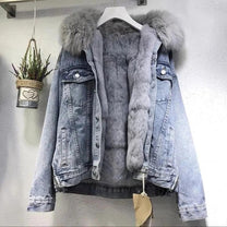 Women&#39;s Classic Fit Denim Jacket