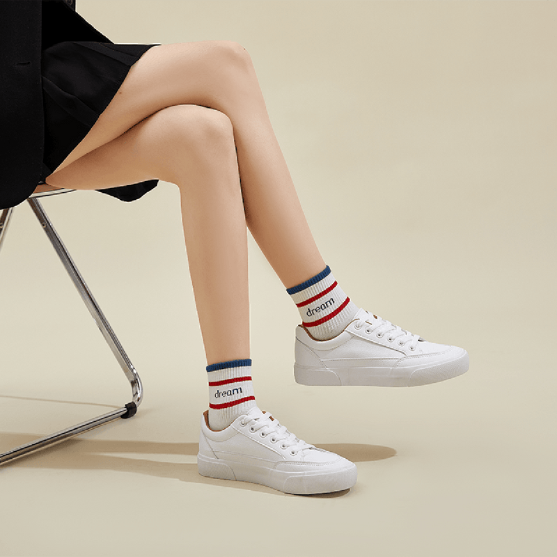 Women&#39;s Cushioned Lace-Up Sneakers With Non-Slip Rubber Outsole