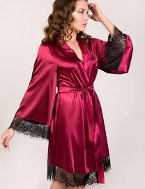 Women&#39;s Elegant Nightgown With Lace Details