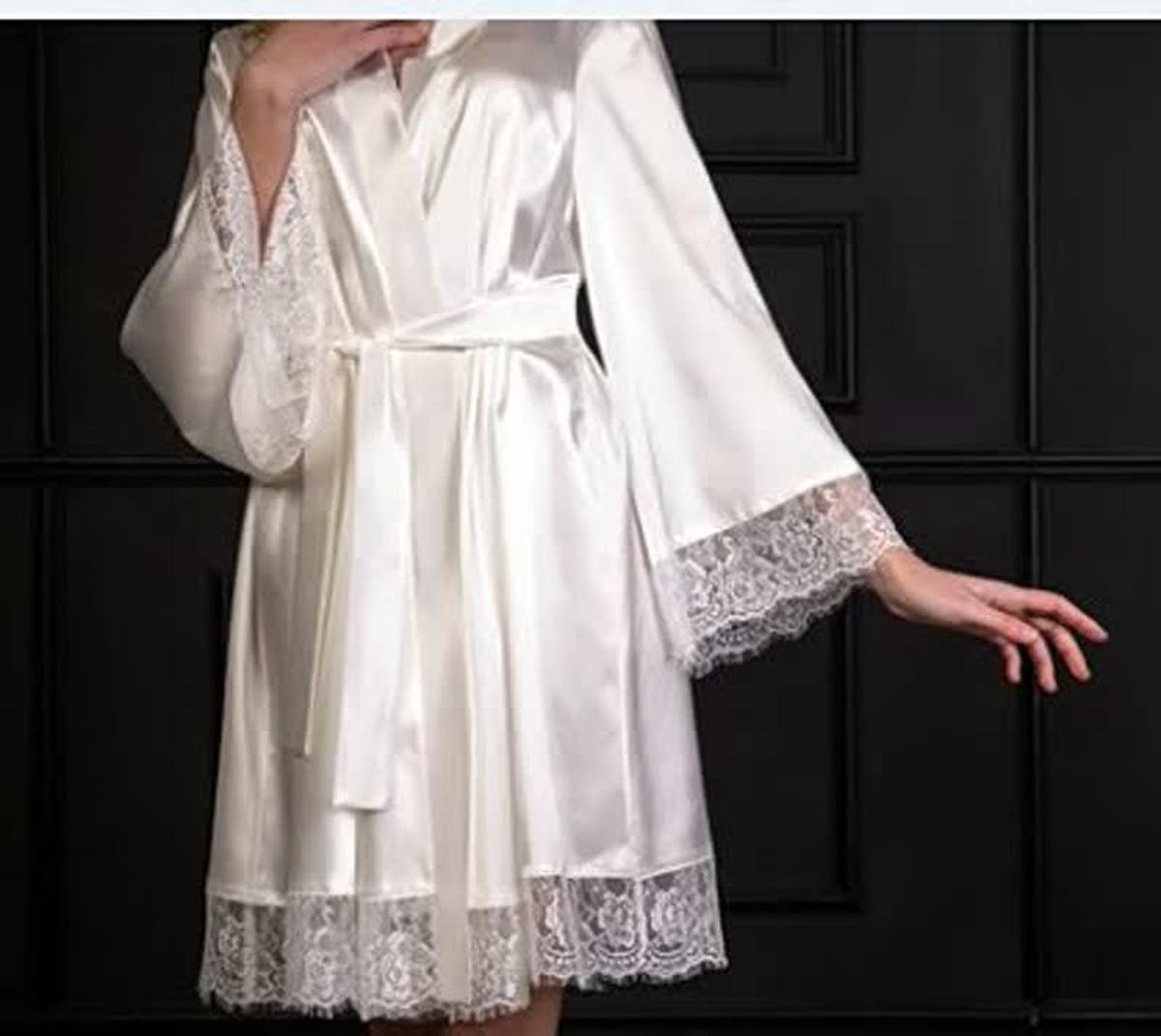 White / XL