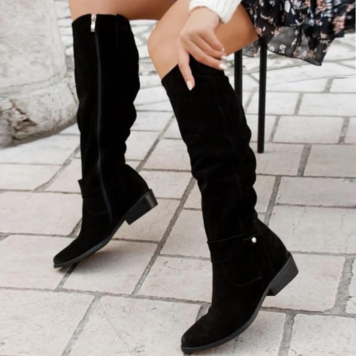 Black / 9