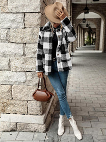 Women&#39;s Flannel Jacket With Buttons