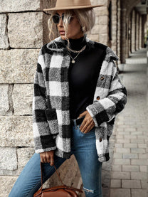Women&#39;s Flannel Jacket With Buttons