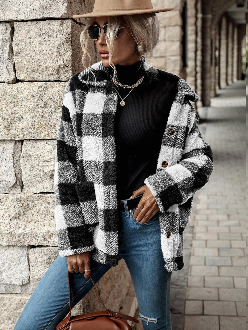 Women&#39;s Flannel Jacket With Buttons