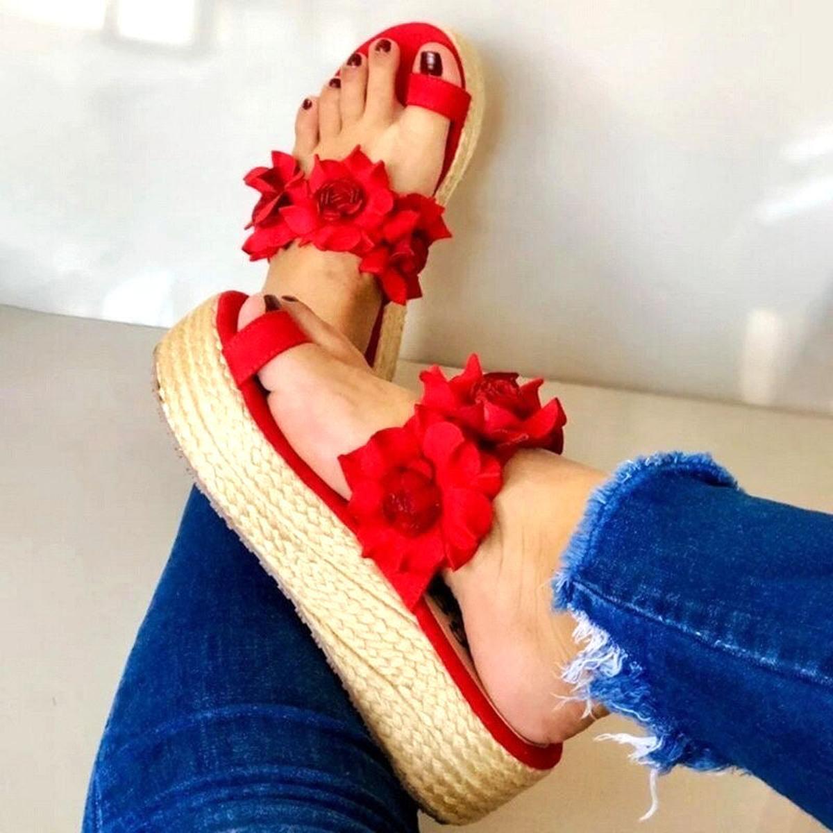 Red / 9