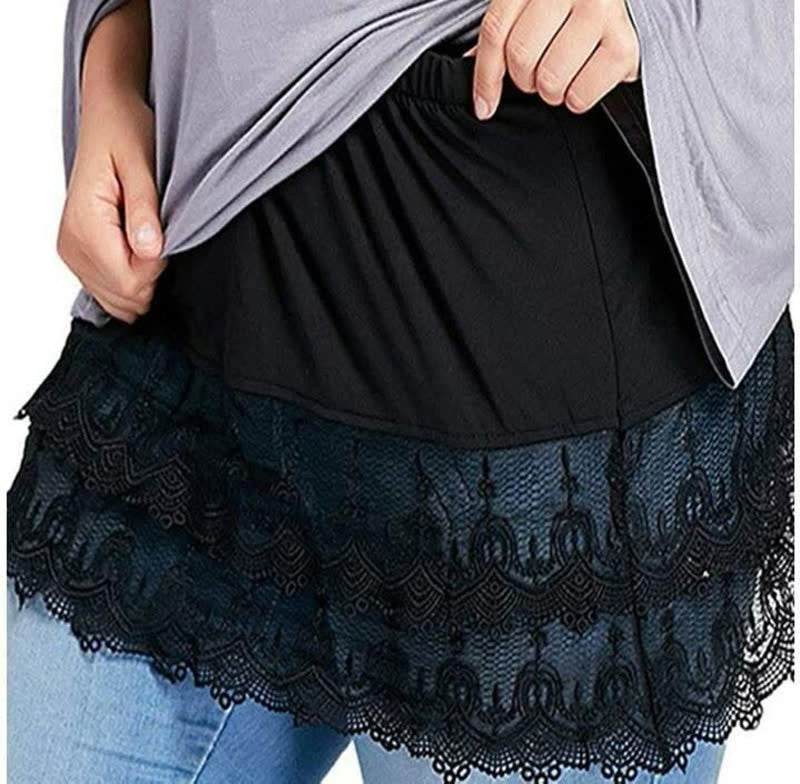 Women&#39;s Flowing Skirt With Elastic Waistband