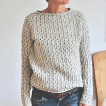 Women&#39;s Gray Round Neck Sweater