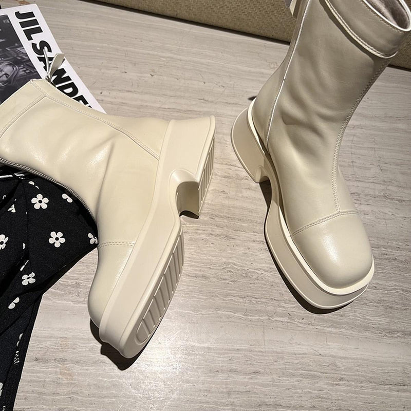 Women&#39;s High Platform Wide Toe Boots