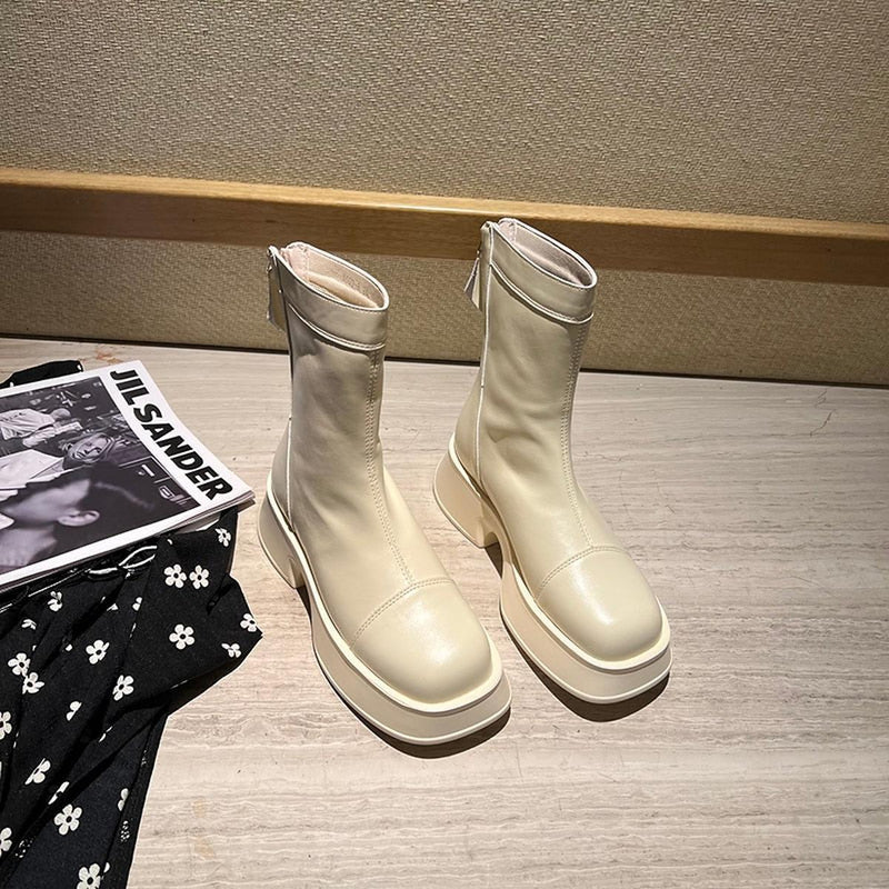 Women&#39;s High Platform Wide Toe Boots