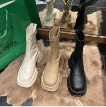 Women&#39;s High Platform Wide Toe Boots