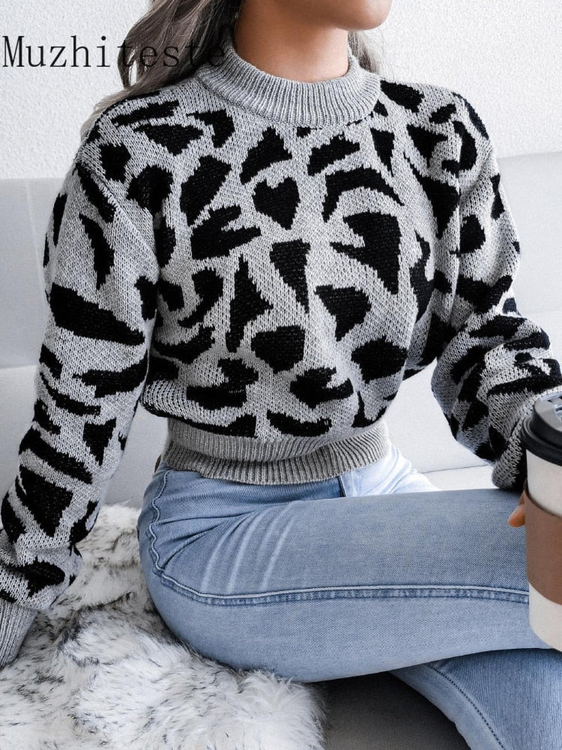 Women&#39;s Jaguar Print Pullover Sweater