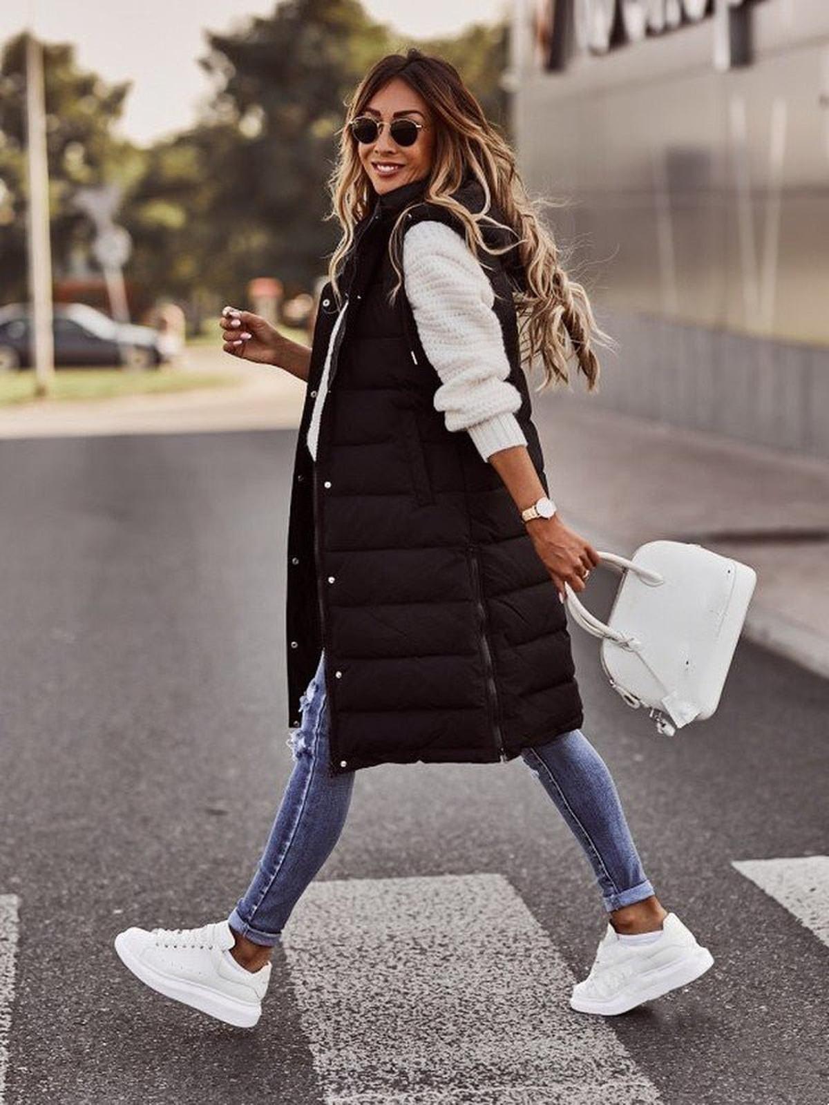 Women&#39;s Knee-Length Quilted Vest
