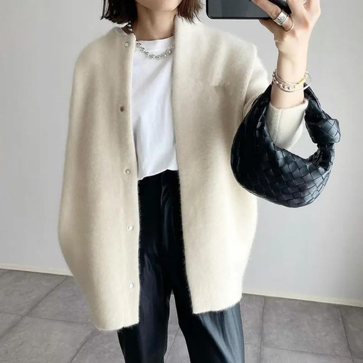 Women&#39;s Knitted Button Cardigan Sweater