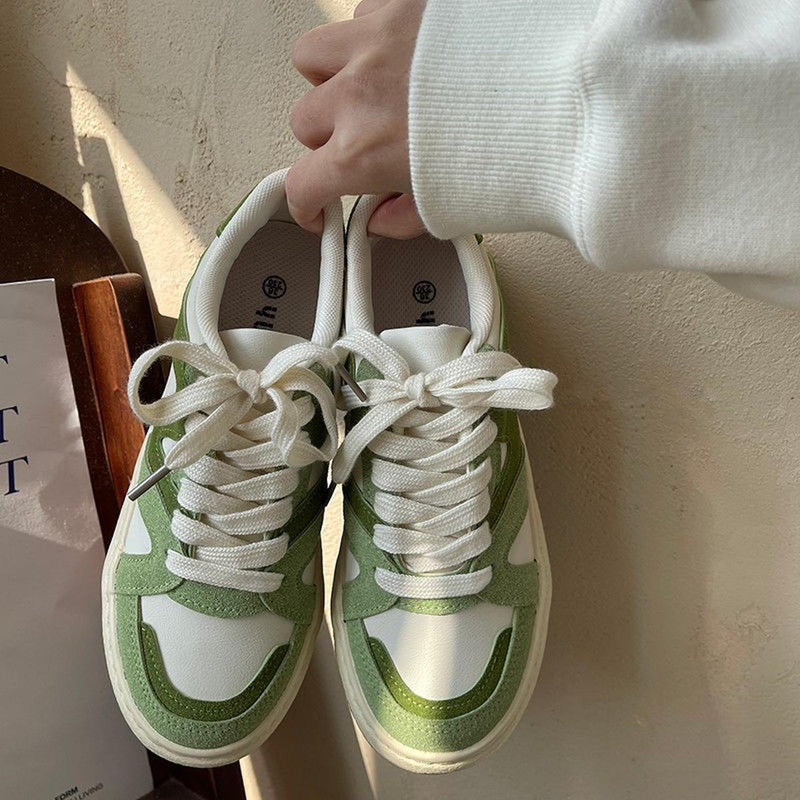 Women&#39;s Lace-Up Sneakers With Cushioned Insole