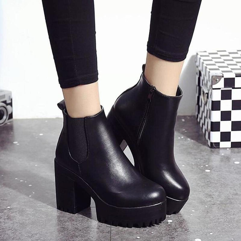 Women&#39;s Leather Ankle Boots With Side Zipper