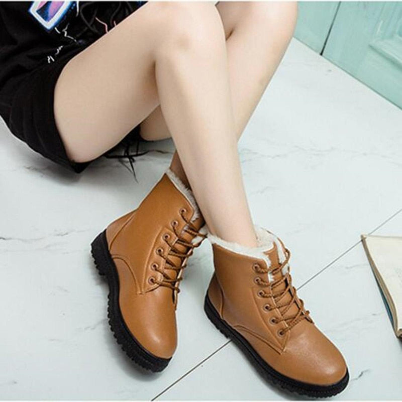 Women&#39;s Leather-Lined Fashion Boots