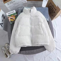 Women&#39;s Lightweight Zip-Up Jacket for Casual Wear