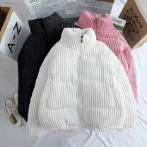 Women&#39;s Lightweight Zip-Up Jacket for Casual Wear