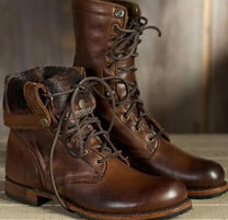 Women&#39;s Lined Leather Boots With Faux Fur
