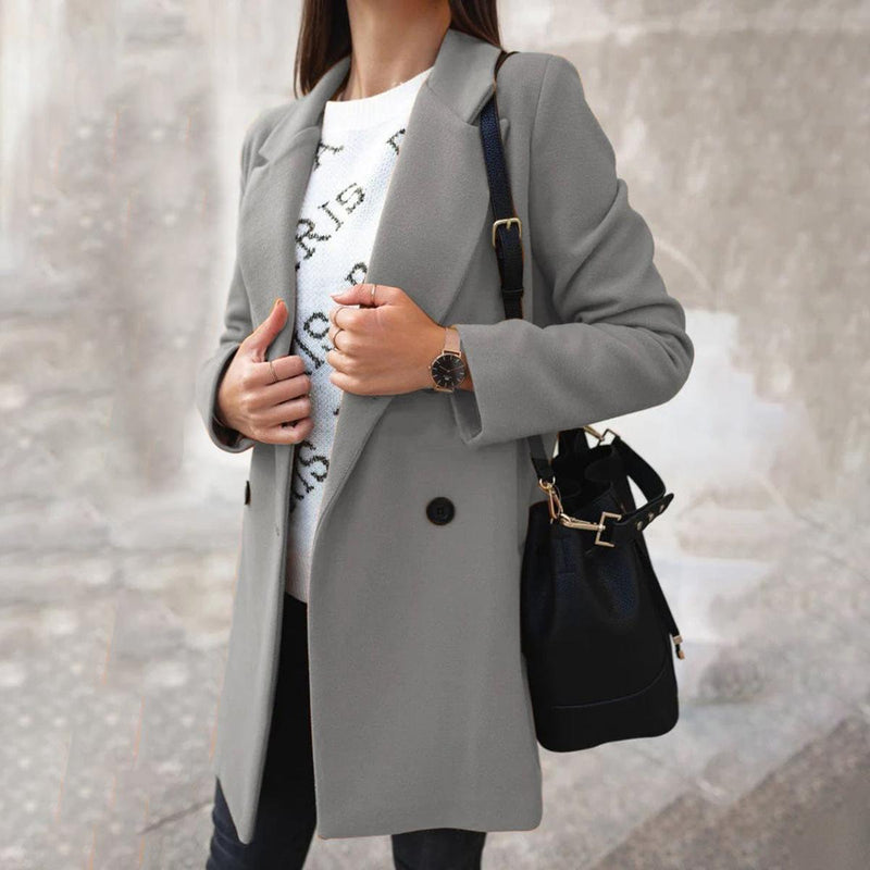 Women&#39;s Long Winter Coat With Fur Collar And Waterproof Design