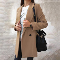Women&#39;s Long Winter Coat With Fur Collar And Waterproof Design
