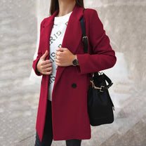 Women&#39;s Long Winter Coat With Fur Collar And Waterproof Design