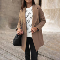 Women&#39;s Long Winter Coat With Fur Collar And Waterproof Design