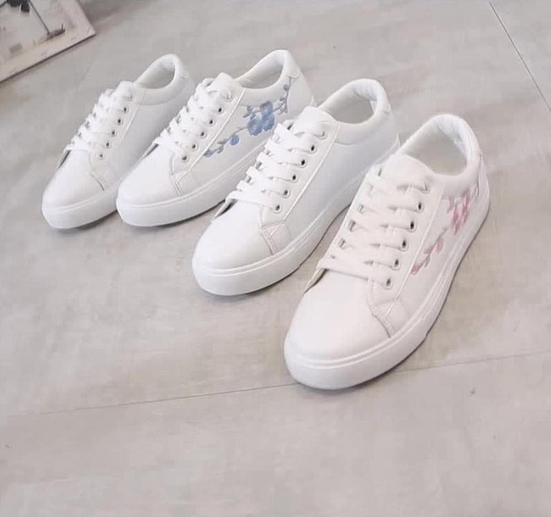 Women&#39;s Low-Top Sneakers Casual Sporty Shoes