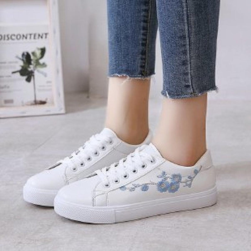 Women&#39;s Low-Top Sneakers Casual Sporty Shoes
