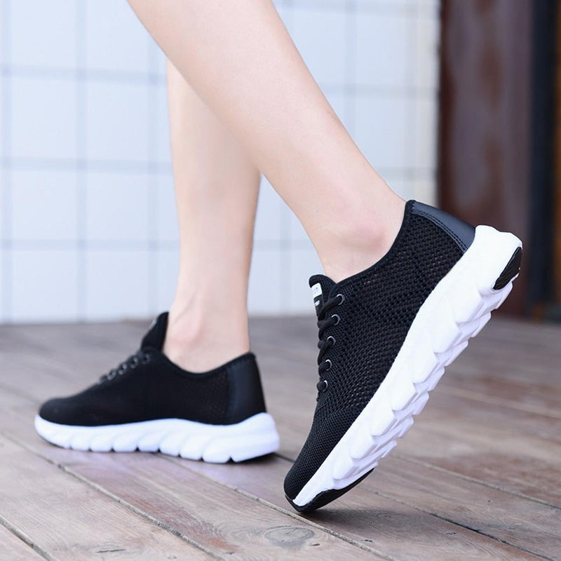 Women&#39;s Modern Comfortable Sneakers