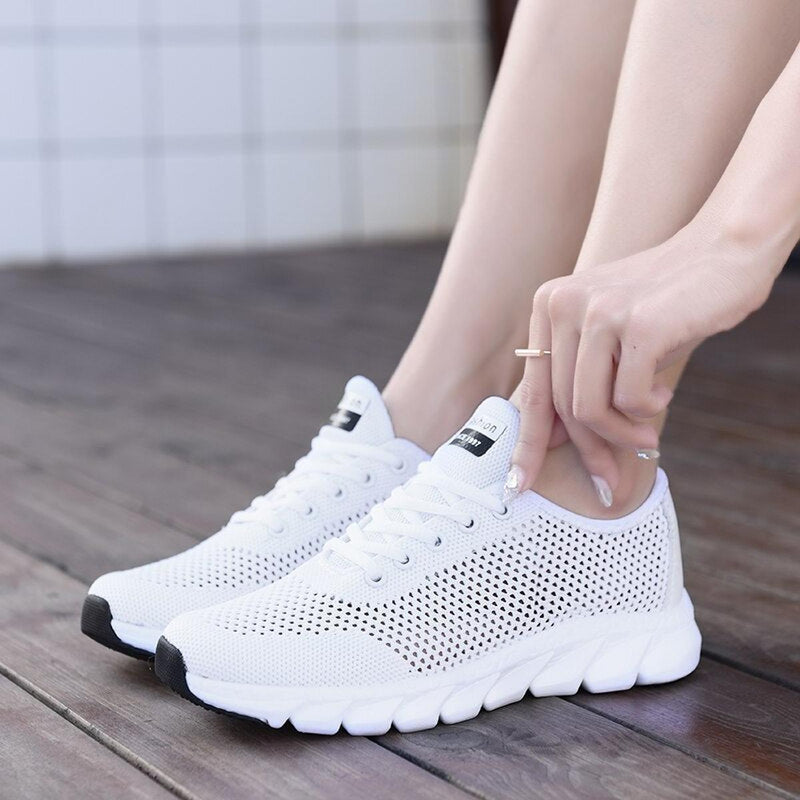 Women&#39;s Modern Comfortable Sneakers