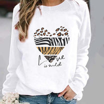Women&#39;s Modern Fit Pullover Sweater