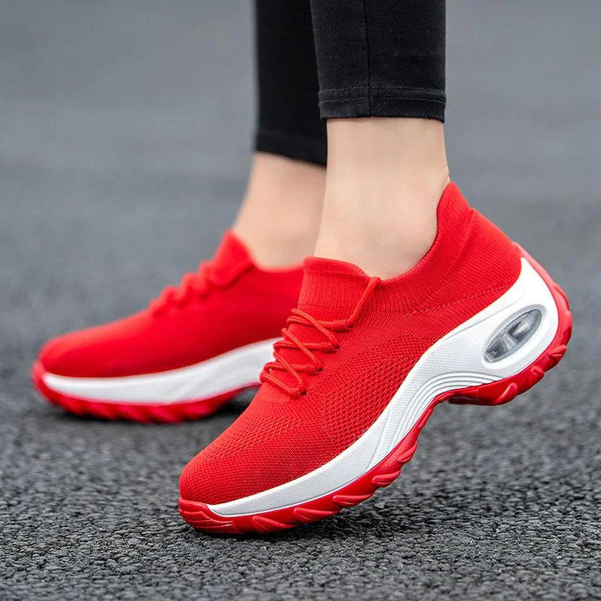 Red / 8.5