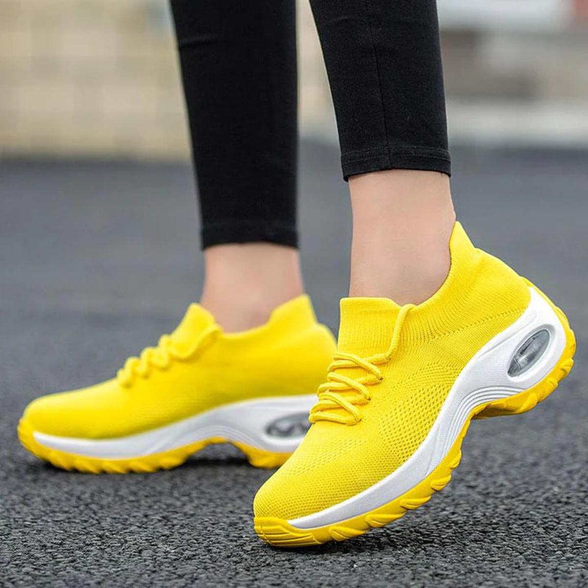 Yellow / 8.5