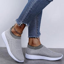 Women&#39;s Orthopedic Shoes With Adjustable Closure